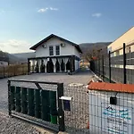 Am Lux House