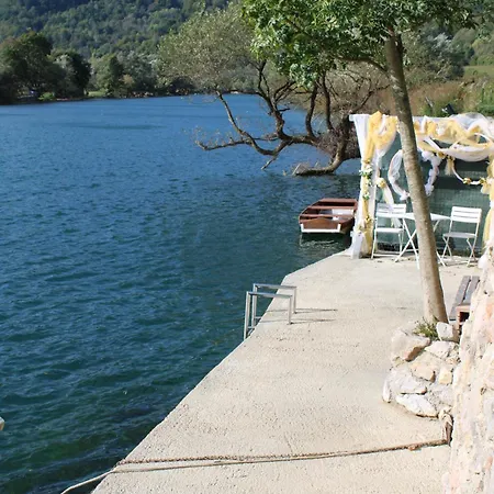 别墅 Am Lux House *