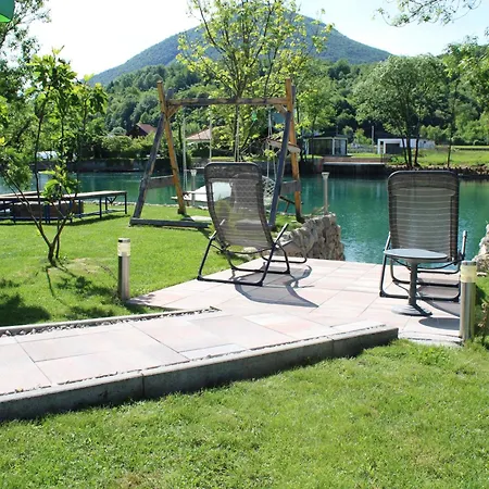 Am Lux House Villa Bihac
