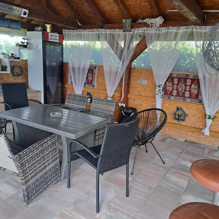 Am Lux House Villa