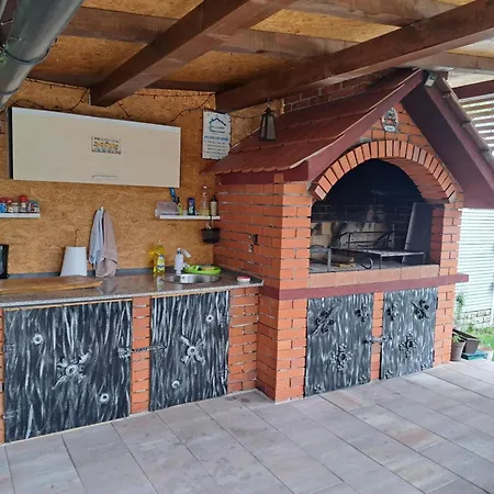Am Lux House *