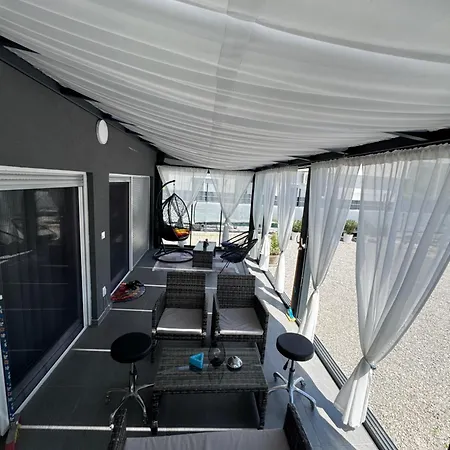 Villa Am Lux House *
