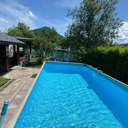 Am Lux House Villa